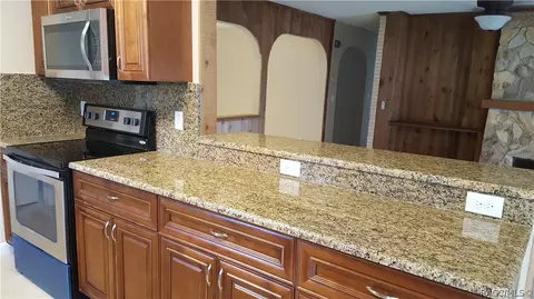 2825 S Circle Dr, Inverness, FL 34450 photo 7