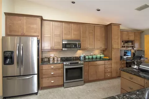 558 E Ireland Ct, Hernando, FL 34442 photo 3