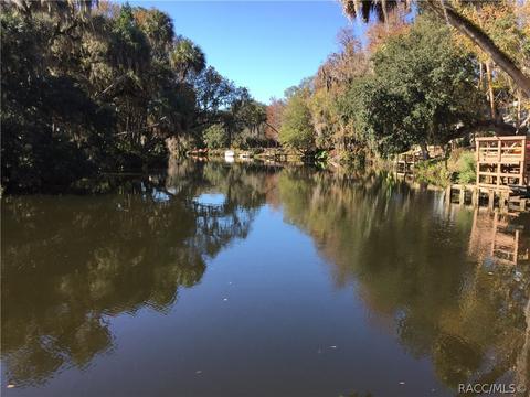 362 Hudson St, Inglis, FL 34449 photo 8