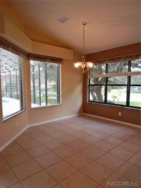 1022 W Sun Valley Ct, Hernando, FL 34442 photo 5