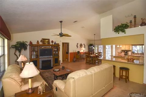 894 W Olympia St, Hernando, FL 34442 photo 3