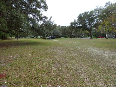 8281 E Fairway Loop, Inverness, FL 34450 photo 5