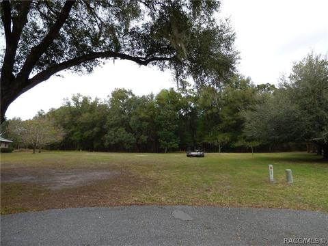 8281 E Fairway Loop, Inverness, FL 34450 photo 4