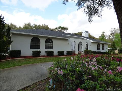 8295 E Fairway Loop, Inverness, FL 34450 photo 3