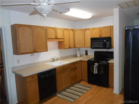 9 Nottingham Ln, Inglis, FL 34449 photo 4