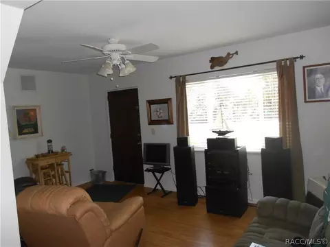 9 Nottingham Ln, Inglis, FL 34449 photo 3