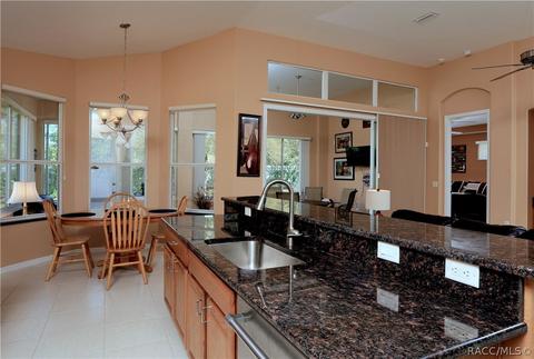675 W Doerr Path, Hernando, FL 34442 photo 12