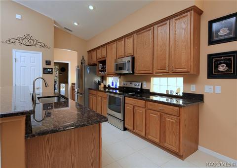 675 W Doerr Path, Hernando, FL 34442 photo 9