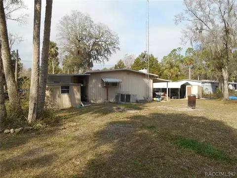 319 Sapp St, Inglis, FL 34449 photo 3