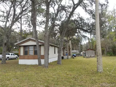 54 Elm St, Inglis, FL 34449 photo 2