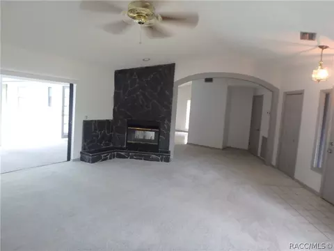 1684 W Tacoma St, Hernando, FL 34442 photo 2