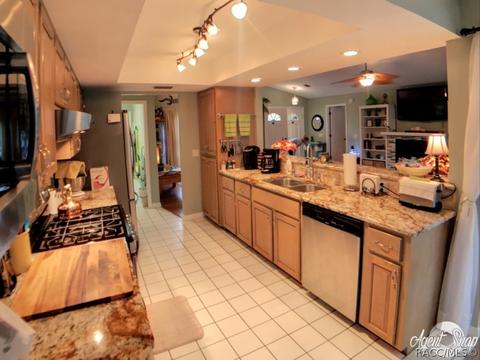104 W National St, Hernando, FL 34442 photo 3