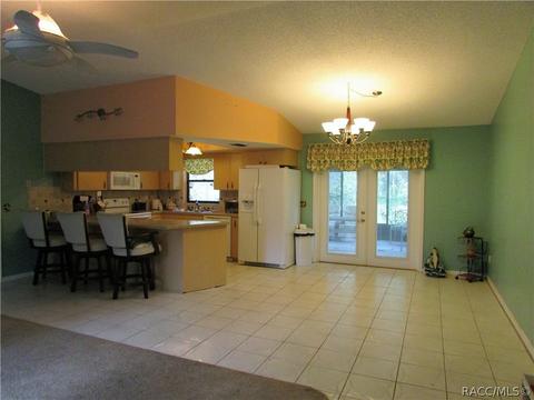 9225 E Windwood Loop, Inverness, FL 34450 photo 4