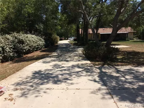 1211 E Rockefeller Ln, Hernando, FL 34442 photo 7