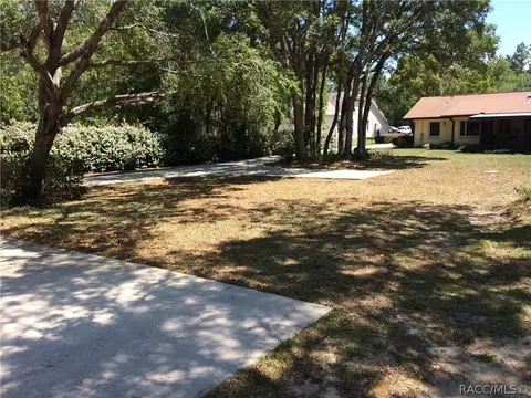 1211 E Rockefeller Ln, Hernando, FL 34442 photo 11