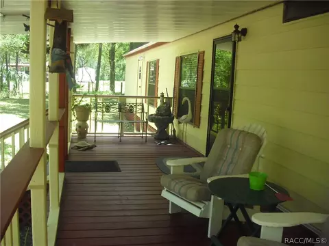 108 Lori St, Inglis, FL 34449 photo 3