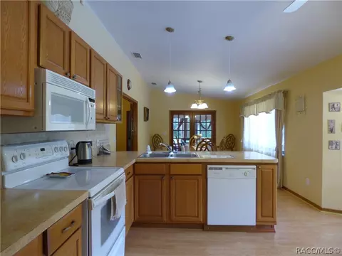 770 W Keller St, Hernando, FL 34442 photo 7