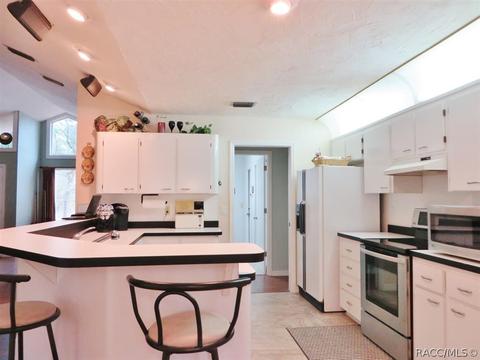 1121 E Rockefeller Ln, Hernando, FL 34442 photo 14