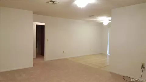 2082 E Dearborn Dr, Hernando, FL 34442 photo 2