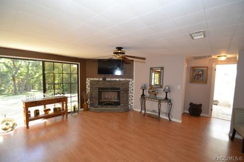 4251 E Riverside Dr, Dunnellon, FL 34434 photo 6