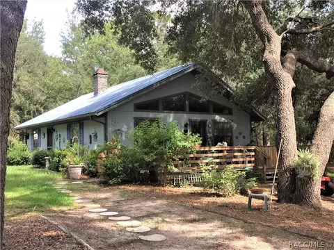 348 E Benjamin St, Hernando, FL 34442 photo 1