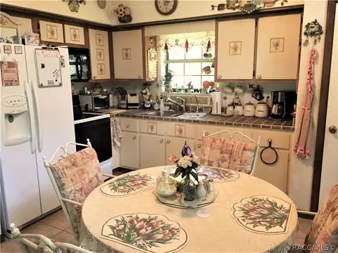 348 E Benjamin St, Hernando, FL 34442 photo 16