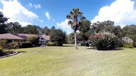 372 E Lancaster St, Lecanto, FL 34461 photo 3