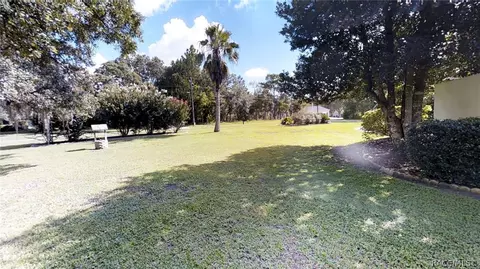 372 E Lancaster St, Lecanto, FL 34461 photo 5