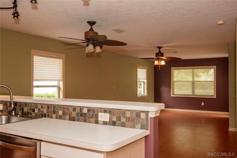 6227 W Glynborne Loop, Crystal River, FL 34429 photo 4