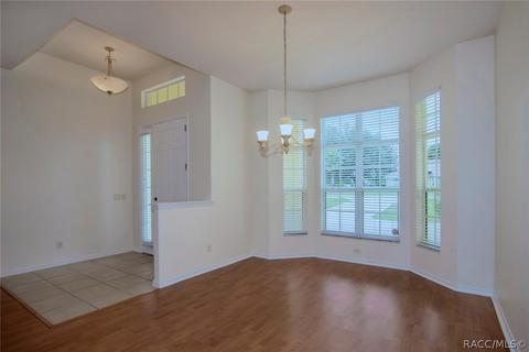 678 E Dakota Ct, Hernando, FL 34442 photo 9