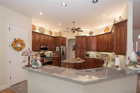 3240 N Caves Valley Path, Lecanto, FL 34461 photo 16