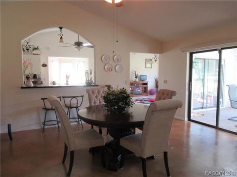 700 E Dakota Ct, Hernando, FL 34442 photo 8