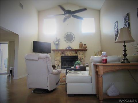 700 E Dakota Ct, Hernando, FL 34442 photo 6