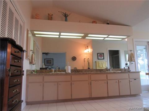 700 E Dakota Ct, Hernando, FL 34442 photo 14