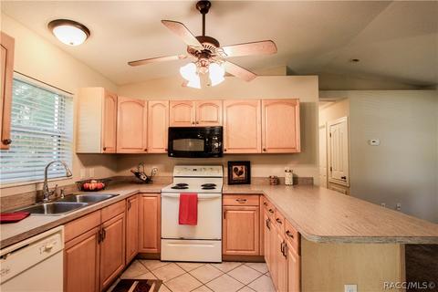 5081 E Backner Ln, Inverness, FL 34452 photo 2