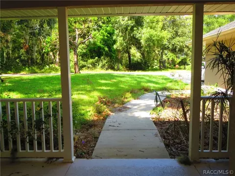 4420 E Shorewood Dr, Hernando, FL 34442 photo 2