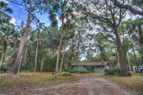 59 Gladys Ct, Inglis, FL 34449 photo 1