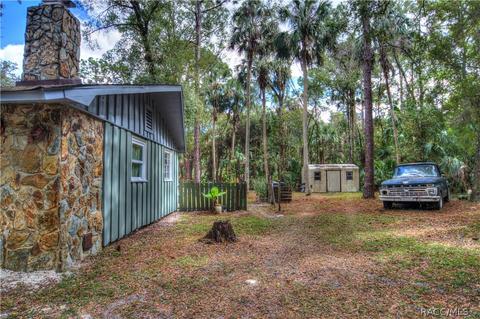 59 Gladys Ct, Inglis, FL 34449 photo 9