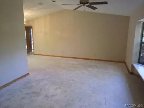 720 W Olympia St, Hernando, FL 34442 photo 3