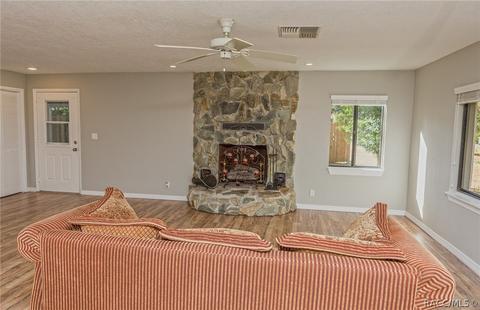 69 Allen Ave, Inglis, FL 34449 photo 4