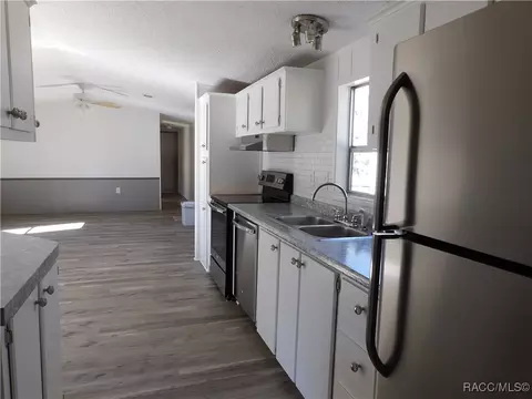 442 E Benjamin St, Hernando, FL 34442 photo 12