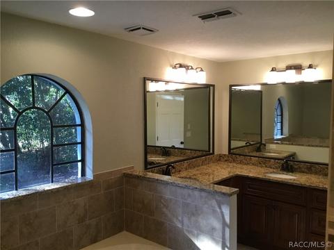 274 E Lancaster St, Lecanto, FL 34461 photo 9