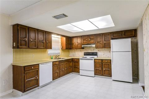 8660 N Catapane Loop, Crystal River, FL 34428 photo 3