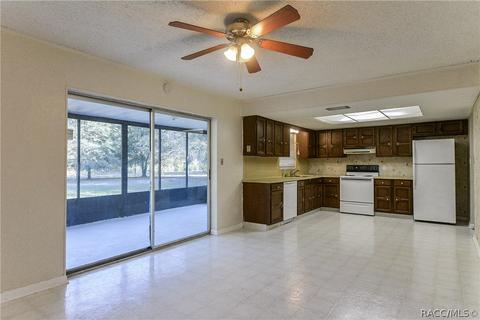 8660 N Catapane Loop, Crystal River, FL 34428 photo 4