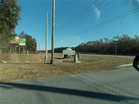654 E Bismark St, Hernando, FL 34442 photo 2