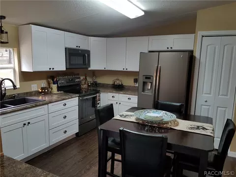 2852 E Timberwood Ct, Hernando, FL 34442 photo 4
