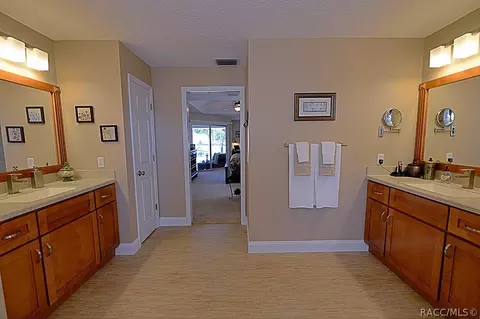 3643 E Cove Park Trl, Hernando, FL 34442 photo 21