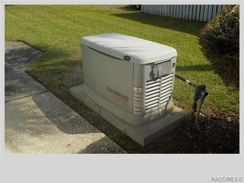 9239 W Turnberry Loop, Crystal River, FL 34429 photo 13
