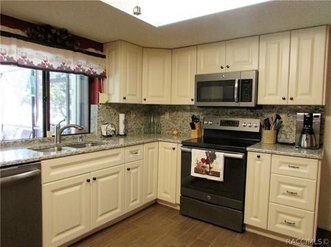 9221 Eldridge Rd, Spring Hill, FL 34608 photo 6