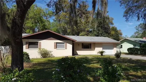 3669 E Adams St, Hernando, FL 34442 photo 1